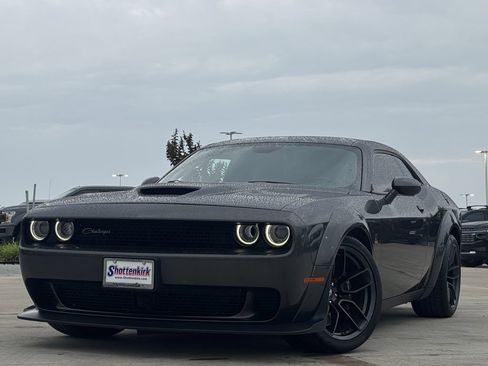 Used 2019 Dodge Challenger R/T Scat Pack RWD image 2