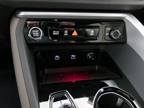 New 2025 Audi Q5 Premium Plus image 21