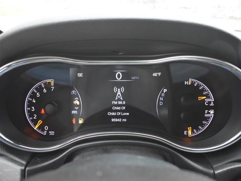 Used 2017 Jeep Grand Cherokee Altitude image 23