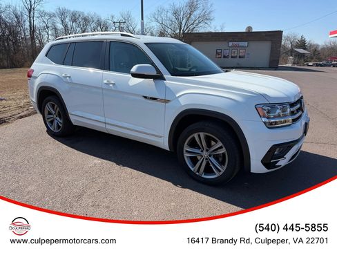 Used 2018 Volkswagen Atlas SE w/ R-Line Package image 6