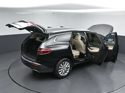 Used 2020 Buick Enclave Premium w/ Sun and Sites Package AWD/4WD image 60