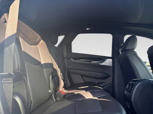 Certified 2025 Cadillac XT5 Premium Luxury image 26