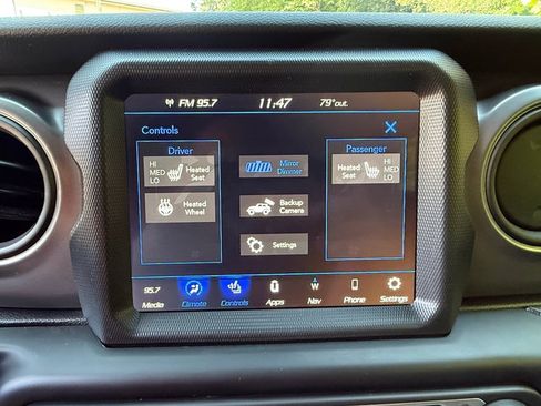 Used 2021 Jeep Wrangler Unlimited Sport AWD/4WD image 21