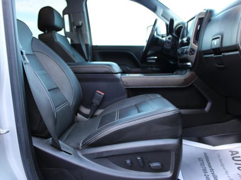 Used 2019 GMC Sierra 3500 Denali w/ Duramax Plus Package image 44