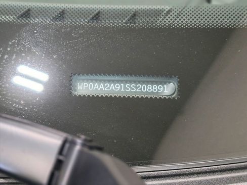 Used 2025 Porsche 911 Carrera T RWD image 91