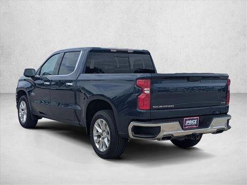 Used 2022 Chevrolet Silverado 1500 LTZ w/ Z71 Off-Road Package AWD/4WD image 7