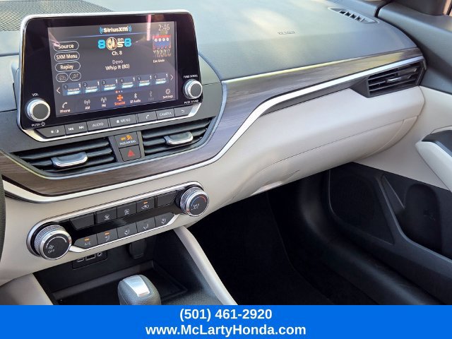 Used 2025 Nissan Altima 2.5 SV FWD image 25