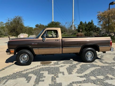 Used 1991 Dodge D/W Truck 350 image 7