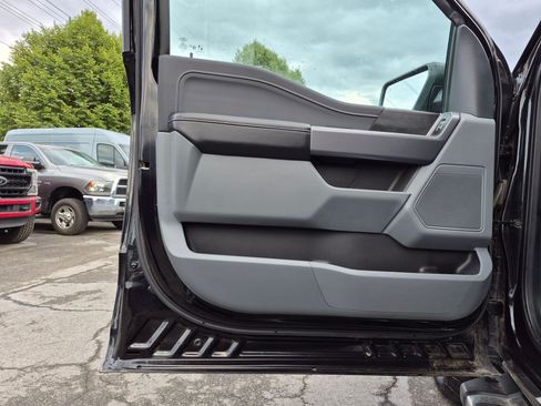 Used 2025 Ford F150 XLT w/ Equipment Group 301A Standard AWD/4WD image 15