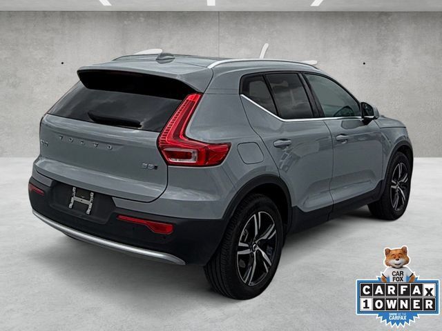 Used 2025 Volvo XC40 B5 Core AWD/4WD image 16
