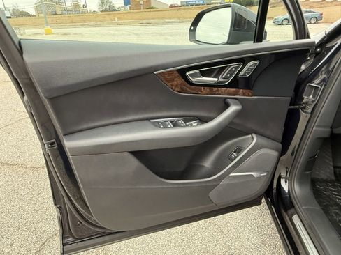 Used 2018 Audi Q7 3.0T Prestige w/ Prestige Package image 20