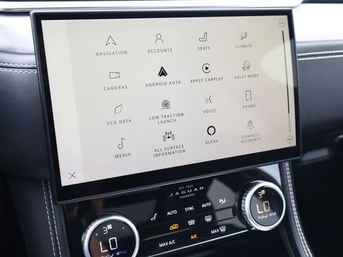 Used 2024 Jaguar F-PACE R-Dynamic S image 17