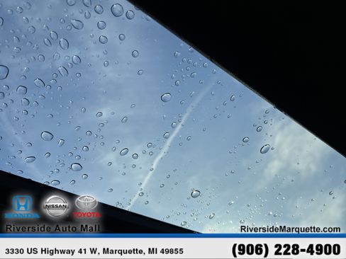 Used 2022 Jeep Grand Cherokee L Overland w/ Advanced Protech Group III image 23