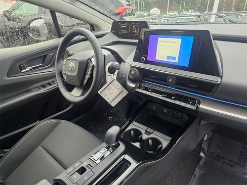 New 2026 Toyota Prius XLE image 11