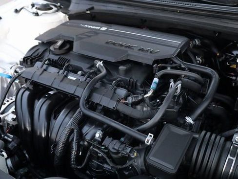 New 2025 Kia K4 LXS image 11