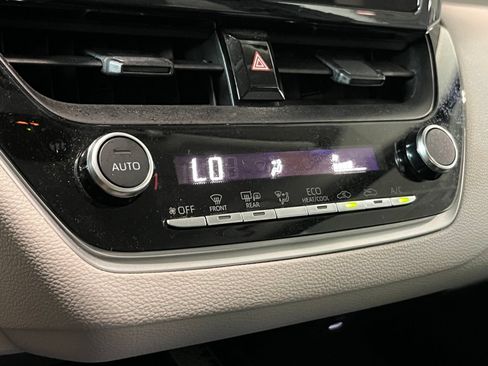 Used 2026 Toyota Corolla LE w/ LE Premium Package FWD image 22