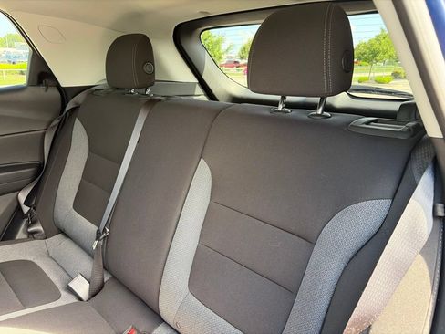 Used 2023 Chevrolet TrailBlazer LT w/ Convenience Package AWD/4WD image 40