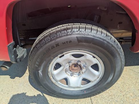 Used 2005 Toyota Tacoma PreRunner image 21