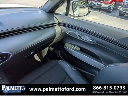 Used 2025 Genesis GV70 2.5T w/ Sport Prestige Package AWD/4WD image 17