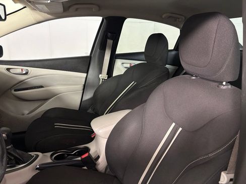 Used 2013 Dodge Dart SXT w/ SXT Special Edition Group FWD image 22