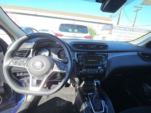 Used 2021 Nissan Rogue Sport S FWD image 11