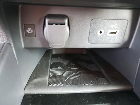 New 2025 Nissan Versa SV w/ Trunk Package image 18