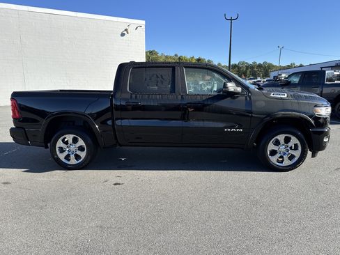 New 2026 RAM 1500 Big Horn AWD/4WD image 9