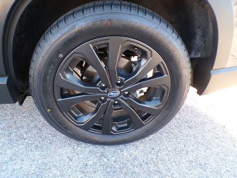 Used 2023 Subaru Forester Sport image 9