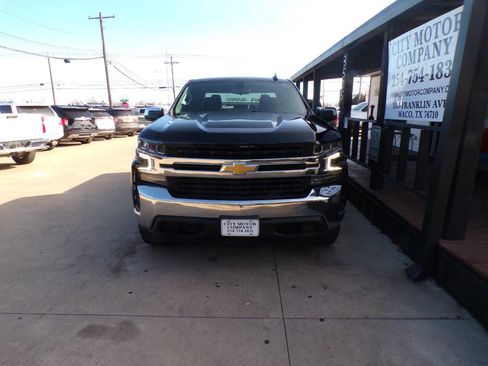 Used 2021 Chevrolet Silverado 1500 LT w/ Z71 Off-Road Package image 2