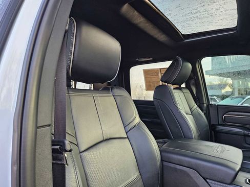 Used 2023 RAM 2500 Limited image 13