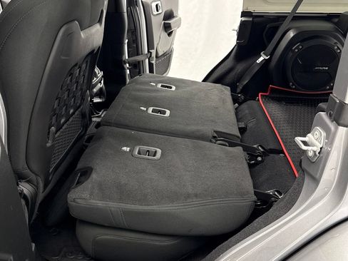 Used 2021 Jeep Wrangler Unlimited Rubicon w/ Uconnect 4C Nav & Sound Group AWD/4WD image 39
