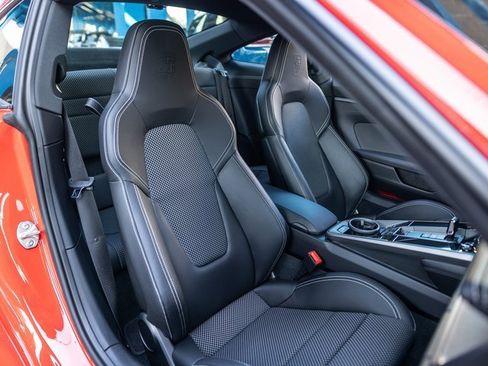Used 2024 Porsche 911 Carrera 4S image 47