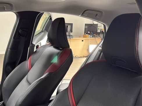 Used 2023 Toyota Prius Prime image 13