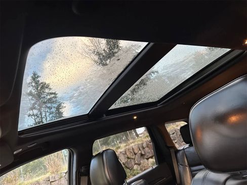 Used 2020 Jeep Grand Cherokee Limited X image 15