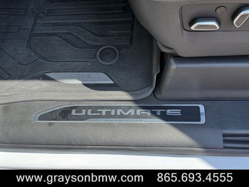 Used 2025 GMC Sierra 2500 Denali Ultimate AWD/4WD image 17
