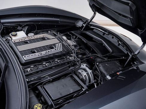 Used 2017 Chevrolet Corvette Z06 w/ Battery Protection Package image 31