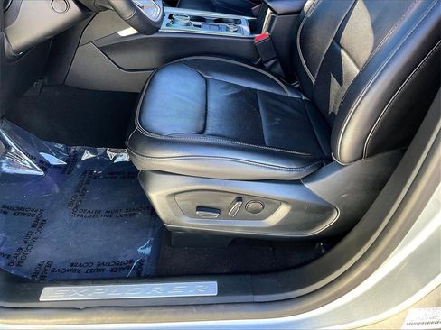 Used 2023 Ford Explorer Limited w/ Equipment Group 301A image 35