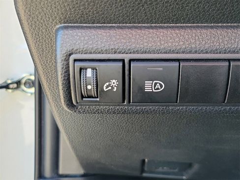 Used 2024 Toyota Corolla LE image 29