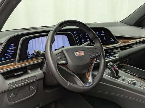 Certified 2023 Cadillac Escalade Premium Luxury AWD/4WD image 9