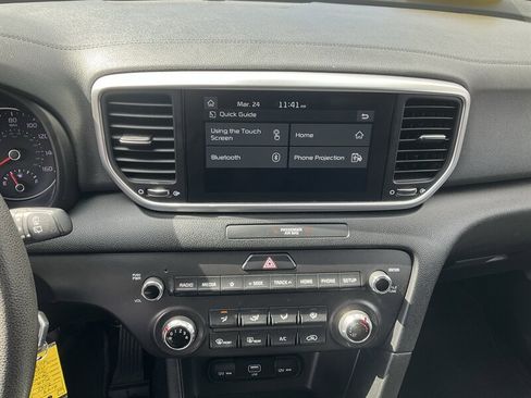 Used 2021 Kia Sportage LX image 32