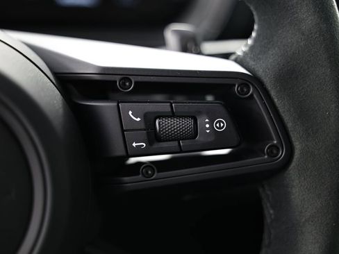 New 2026 Porsche Cayenne GTS image 36