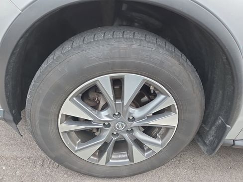 Used 2017 Nissan Murano S w/ Navigation Package image 7