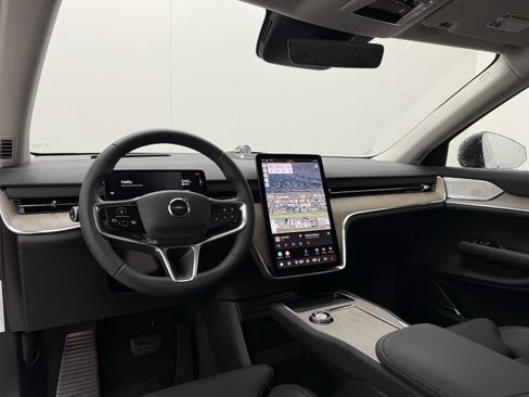 Certified 2025 Volvo EX90 Ultra AWD/4WD image 23