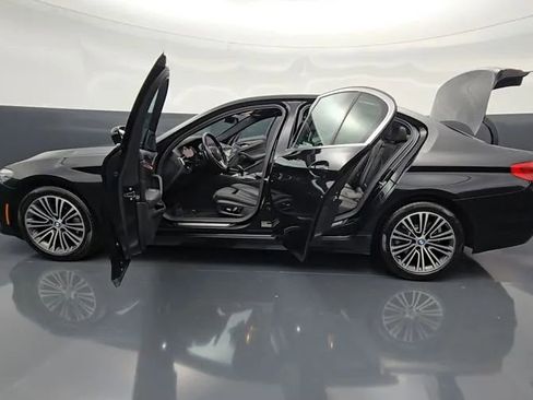 Used 2019 BMW 530i xDrive AWD/4WD image 31