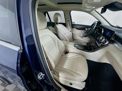 Used 2022 Mercedes-Benz GLC 300 4MATIC image 31