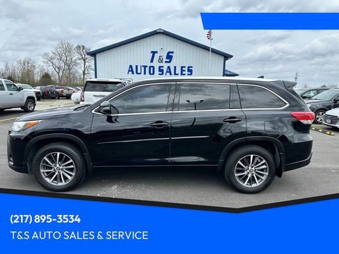 Used 2017 Toyota Highlander XLE image 1