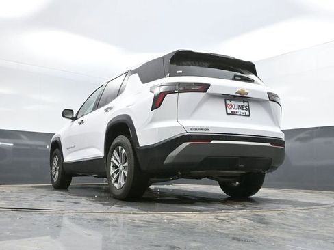 Used 2025 Chevrolet Equinox LT FWD image 47