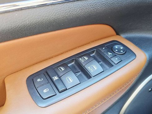 Used 2017 Jeep Grand Cherokee Summit image 34
