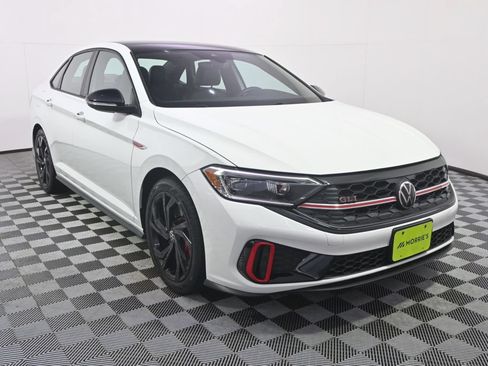 Used 2024 Volkswagen Jetta GLI Autobahn w/ GLI Black Package FWD image 9