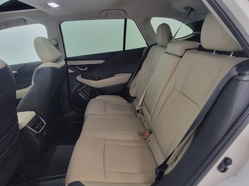 Used 2025 Subaru Outback Limited image 13